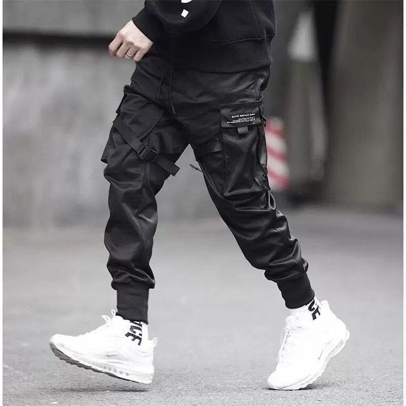 YE2032 Matte Black Joggers product image
